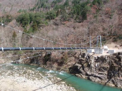 白川村大郷用水路水管橋