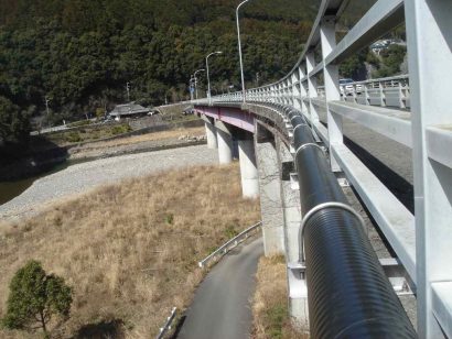 田辺市北郡地区（真砂大橋）添架配管