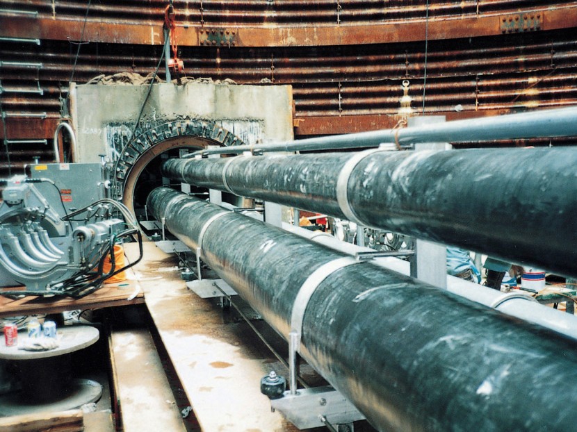 パイプインパイプ工法