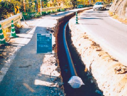 道路への埋設配管